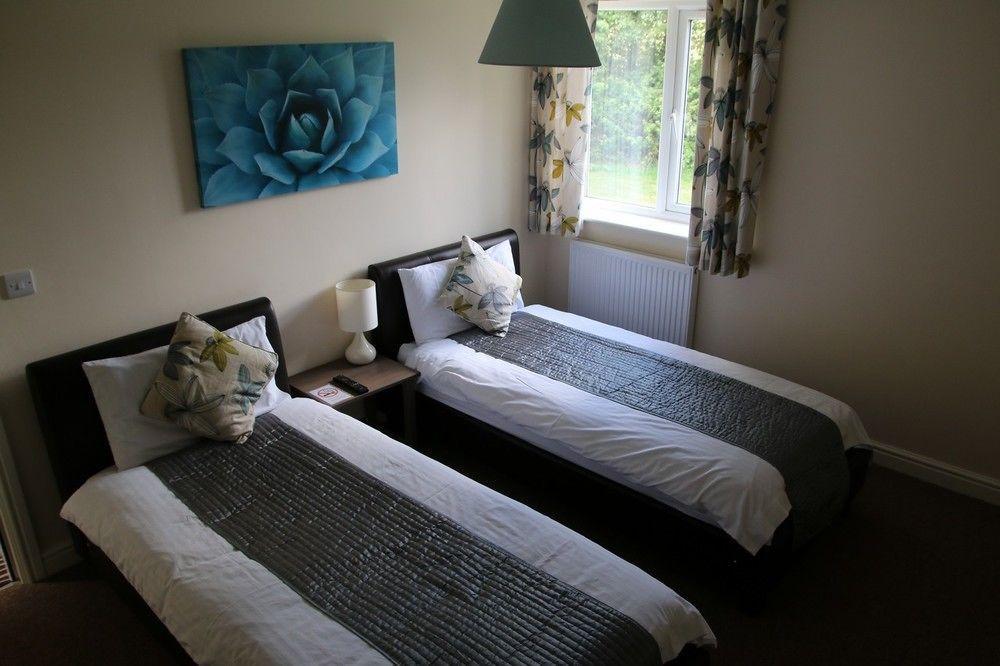 The Lodge Redhill  Екстер'єр фото
