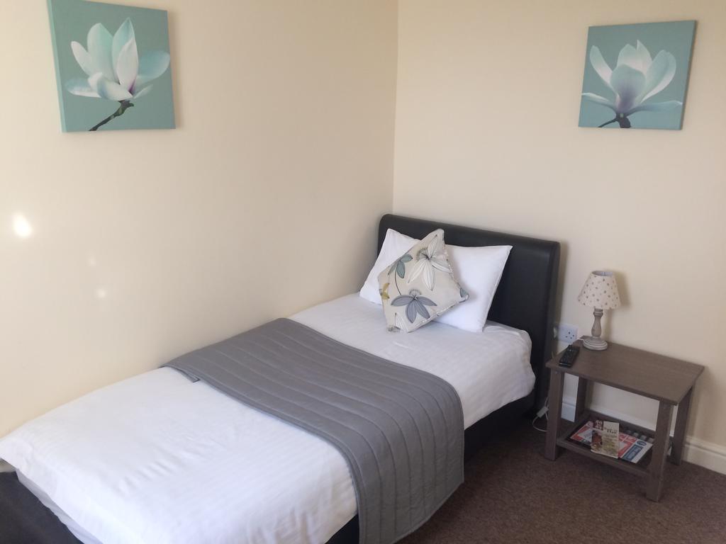 The Lodge Redhill  Екстер'єр фото