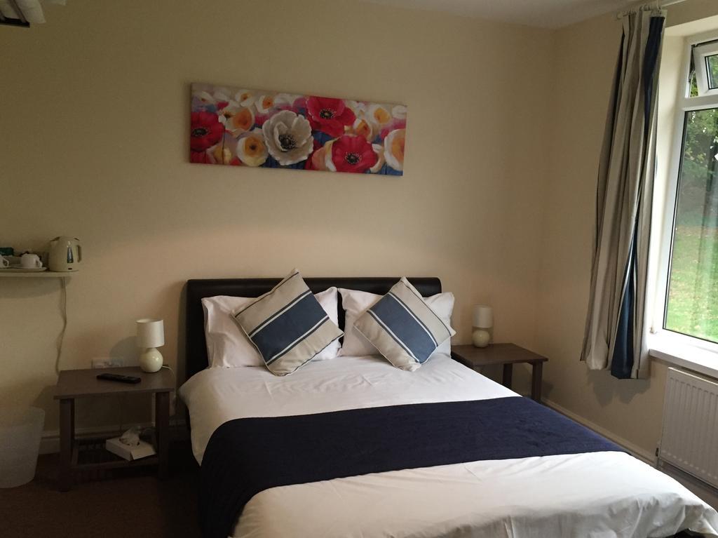 The Lodge Redhill  Екстер'єр фото